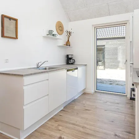 8 Person In Romo Kongsmark